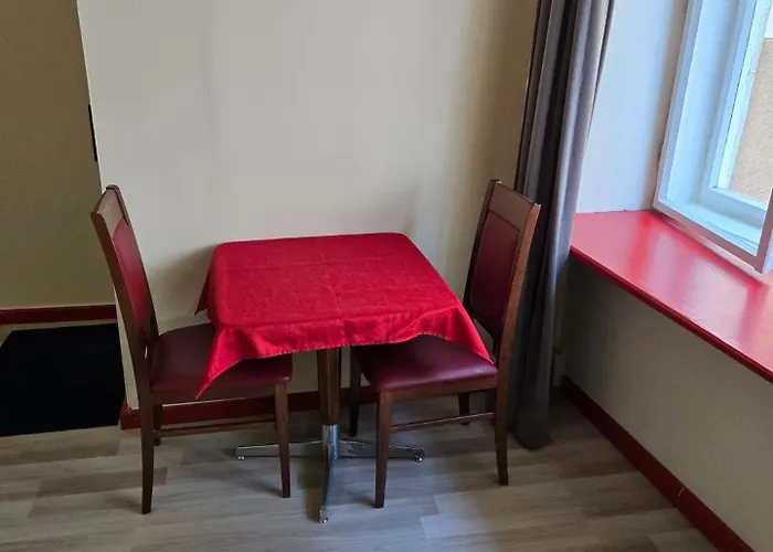 Alte Post - Mond בית הארחה Gurk